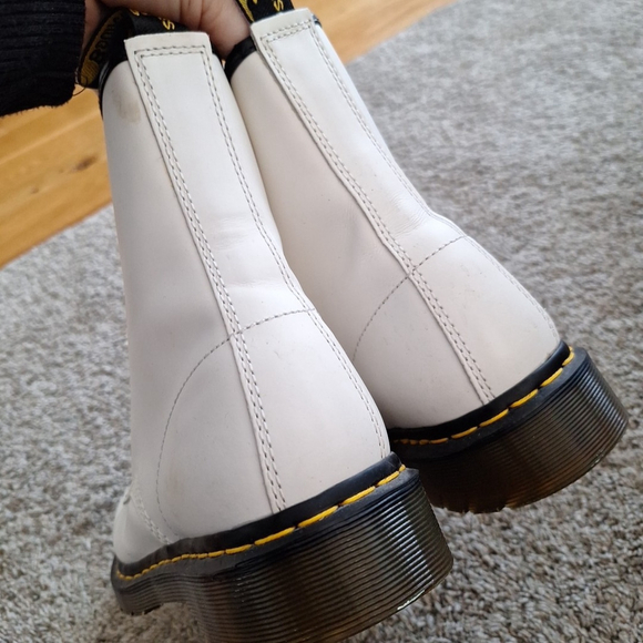 Dr. Martens Boots Womens Sz 10 White 11821 Smooth Leather Combat 42 Doc Grunge - Picture 5 of 14